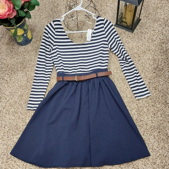 3083 Size Small Charming Charlie Navy Blue And White Stripe Dress. NWT - Picture 1 of 7